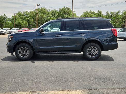 New 2026 Ford Expedition Active RWD image 2
