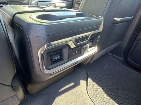 Used 2021 GMC Sierra 2500 Denali w/ Denali Ultimate Package AWD/4WD image 18