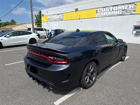Used 2019 Dodge Charger GT RWD image 5