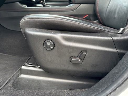 Used 2024 Dodge Durango GT image 24