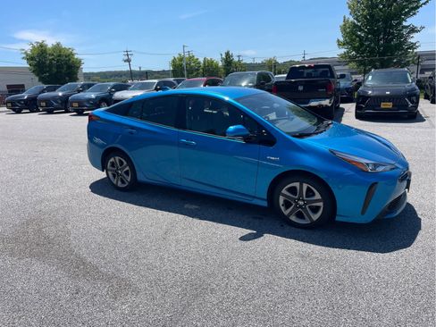 Used 2020 Toyota Prius Limited FWD image 8