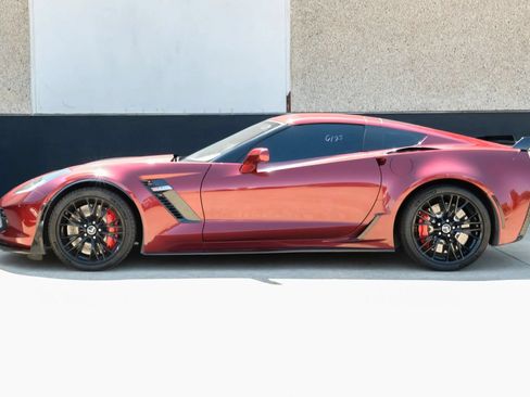 Used 2016 Chevrolet Corvette Z06 w/ 3LZ Preferred Equipment Group RWD image 14