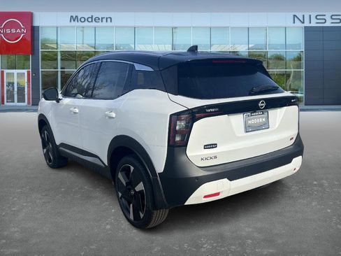 New 2026 Nissan Kicks SR image 6