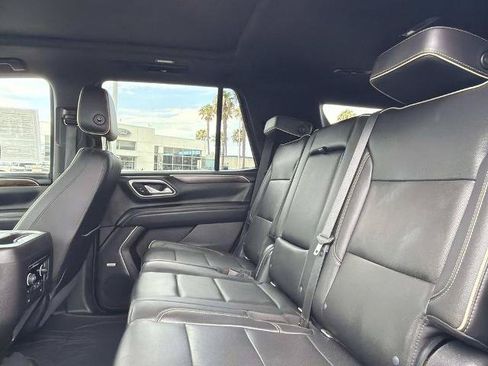 Used 2021 Chevrolet Tahoe Premier w/ Premium Package RWD image 20