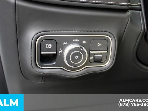 Used 2025 Mercedes-Benz G 63 AMG 4MATIC image 32