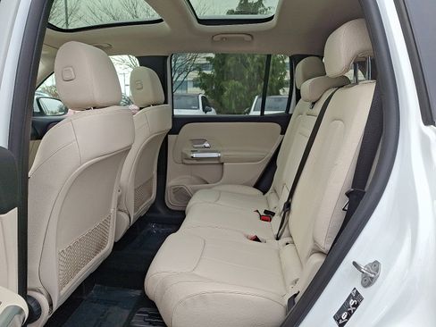 Certified 2022 Mercedes-Benz GLB 250 4MATIC image 10