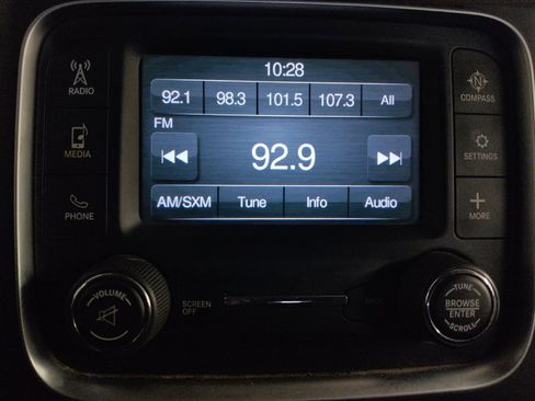 Used 2018 RAM 1500 ST AWD/4WD image 25