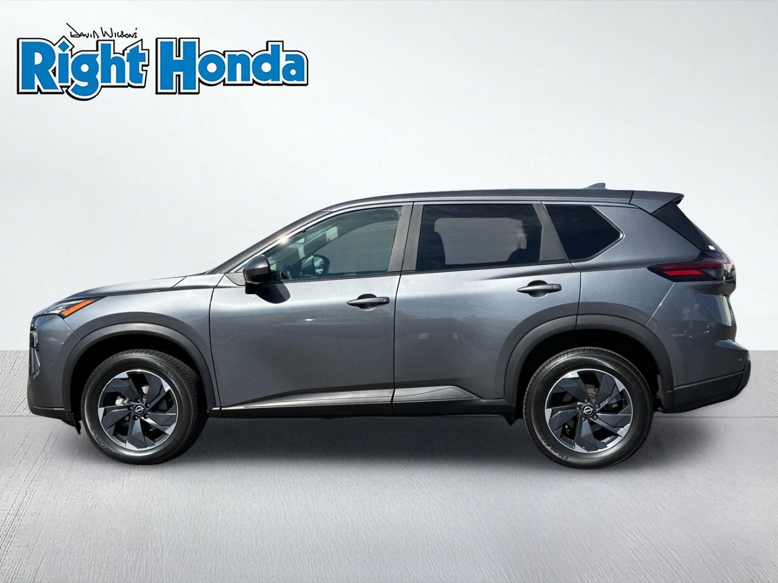 Used 2025 Nissan Rogue SV AWD/4WD image 3