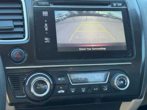 Used 2015 Honda Civic EX image 23