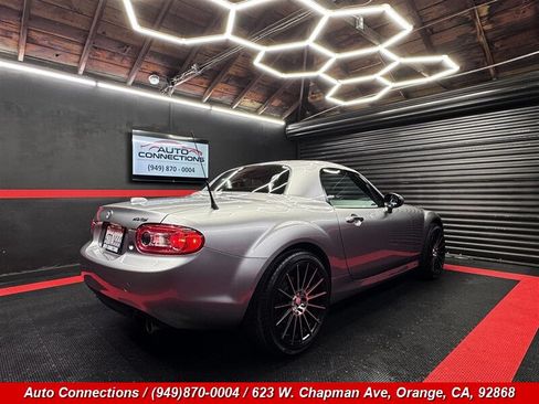 Used 2011 MAZDA MX-5 Miata Grand Touring w/ Premium Pkg RWD image 3