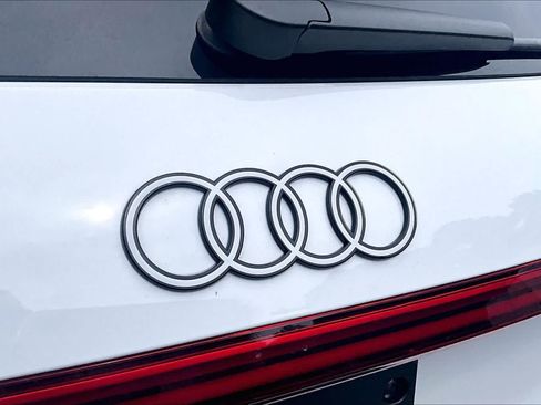 Used 2025 Audi Q5 Premium Plus w/ Premium Plus AWD/4WD image 52