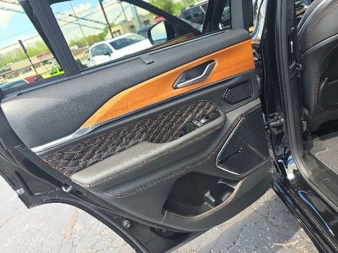 Used 2023 Jeep Grand Cherokee Summit AWD/4WD image 52