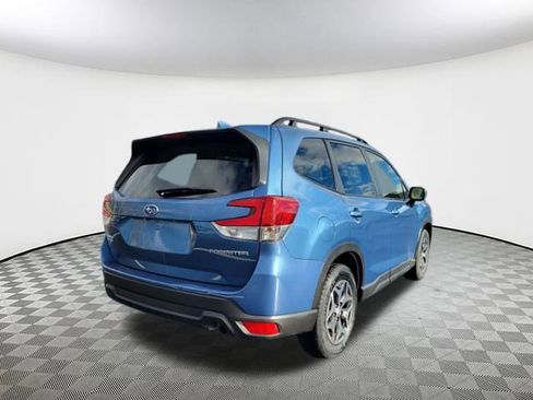 Certified 2022 Subaru Forester Premium image 9