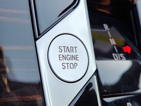 Used 2026 BMW X7 xDrive40i image 23