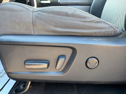 Used 2016 Toyota Tundra SR image 21