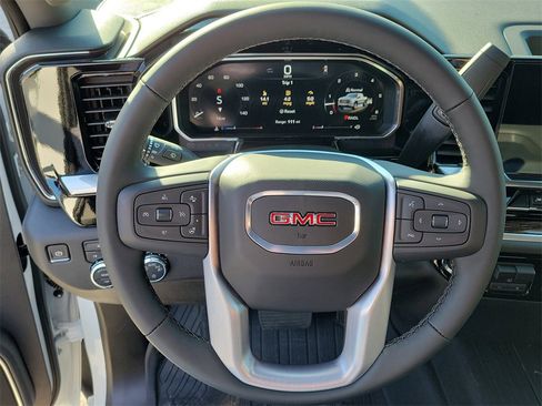 New 2026 GMC Sierra 1500 SLE w/ Preferred Package image 28
