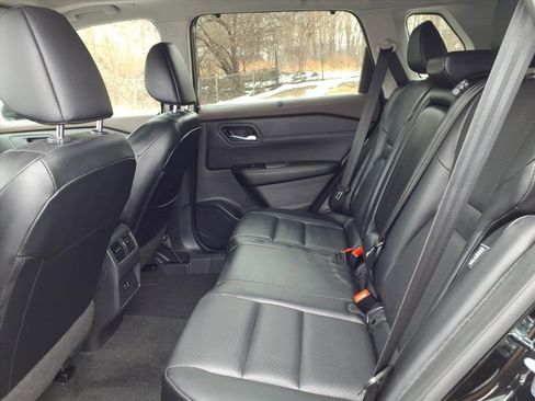 Used 2023 Nissan Rogue SV w/ SV Premium B Package image 19