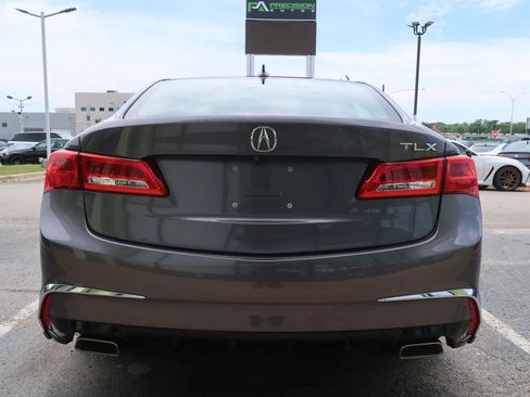 Used 2018 Acura TLX V6 w/ Technology Package FWD image 9