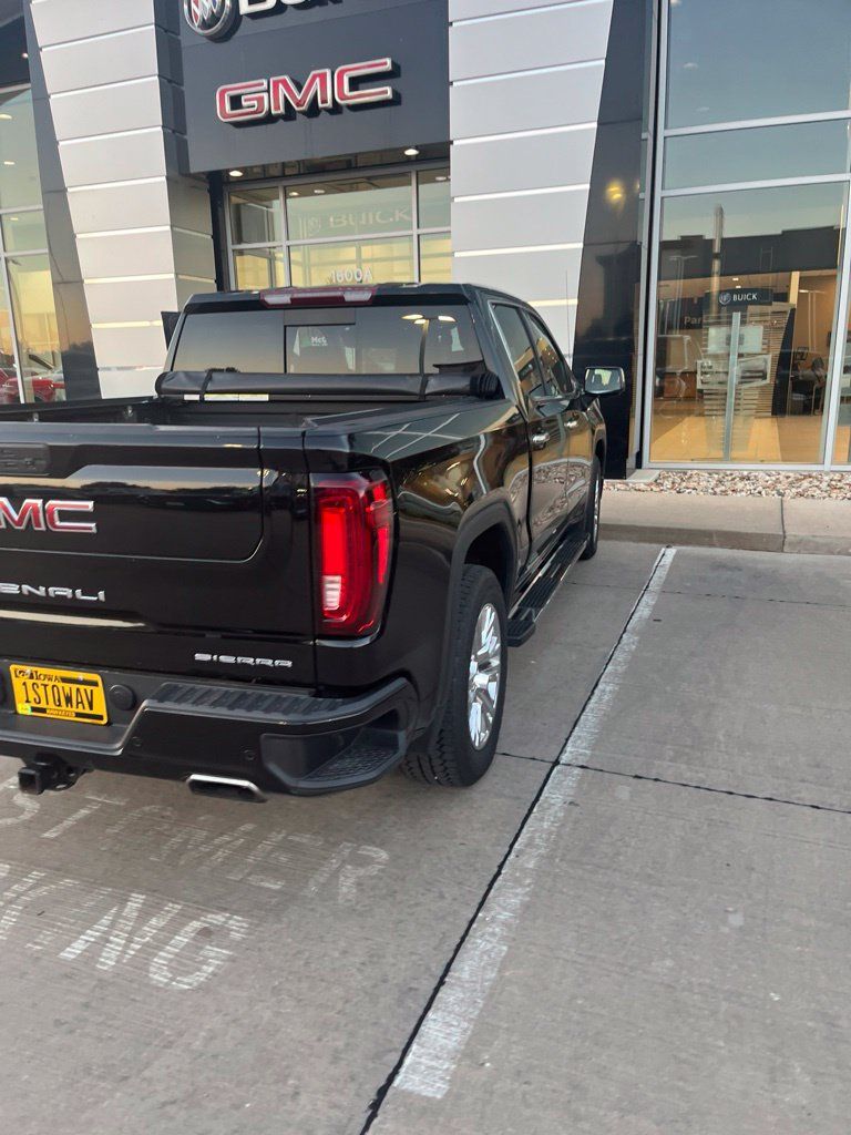 Used 2021 GMC Sierra 1500 Denali w/ Driver Alert Package II AWD/4WD image 7