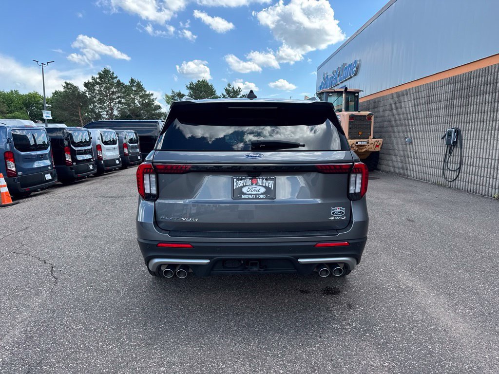 Used 2025 Ford Explorer Platinum w/ Ultimate Package AWD/4WD image 6