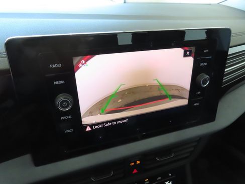 New 2026 Volkswagen Jetta SE image 19