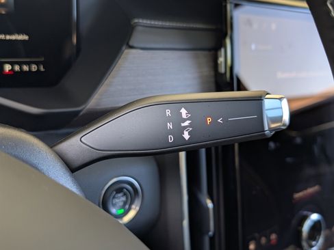 Used 2024 GMC Acadia Denali w/ Super Cruise Package image 35