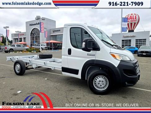 New 2026 RAM ProMaster 3500 w/ Premium Convenience Group image 1