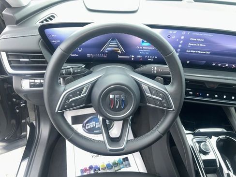 Used 2025 Buick Envision Preferred image 15