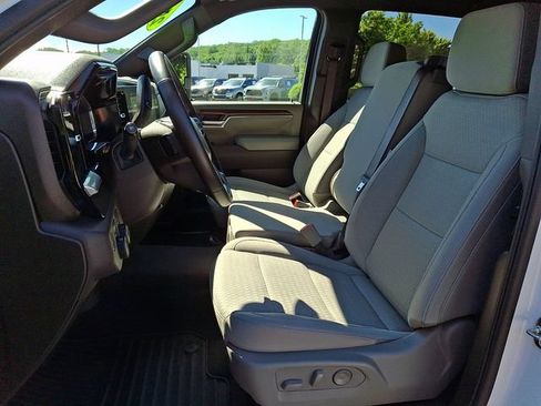 Used 2025 Chevrolet Silverado 2500 LT w/ Convenience Package AWD/4WD image 13