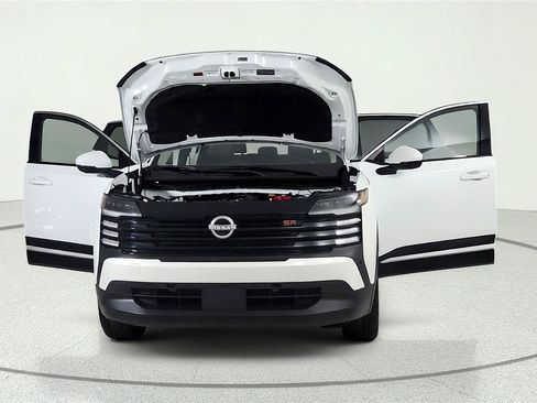 Used 2025 Nissan Kicks SR AWD/4WD image 10