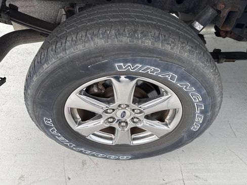 Used 2019 Ford F150 XLT w/ Equipment Group 302A Luxury AWD/4WD image 11