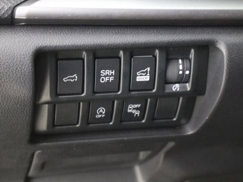 Used 2023 Subaru Forester Premium AWD/4WD image 22