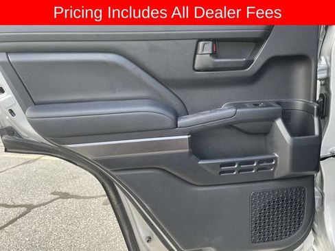 Used 2025 Toyota 4Runner SR5 AWD/4WD image 16