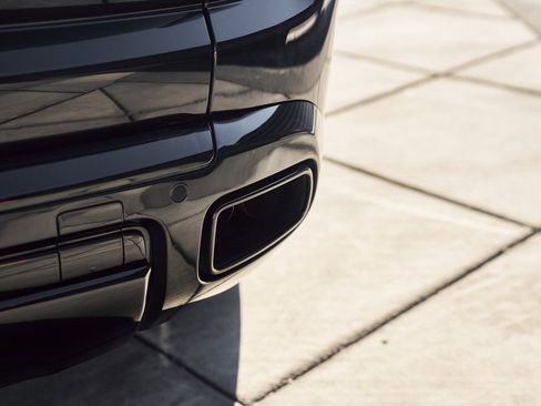 Used 2019 Rolls-Royce Cullinan image 12