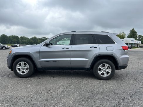 Used 2017 Jeep Grand Cherokee Laredo w/ Quick Order Package 23E AWD/4WD image 7
