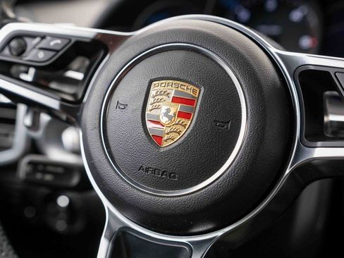 Used 2015 Porsche Cayenne Diesel AWD/4WD image 32
