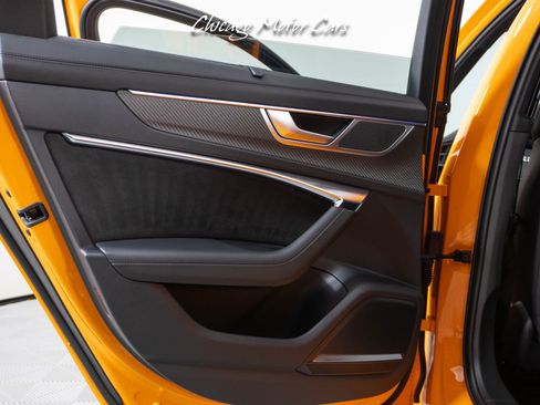 Used 2022 Audi RS 6 image 36