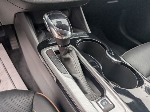 Used 2024 Buick Envista Avenir FWD image 21