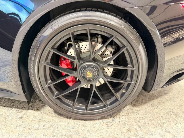 Used 2018 Porsche 911 Carrera GTS RWD image 39