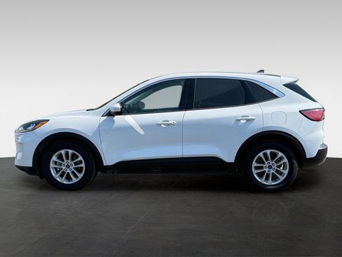 Used 2021 Ford Escape SE FWD image 8