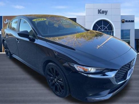 Used 2024 MAZDA MAZDA3 s FWD image 8