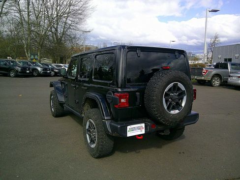 Used 2022 Jeep Wrangler Unlimited Rubicon w/ LED Lighting Group image 3