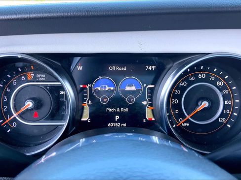 Used 2022 Jeep Gladiator Overland AWD/4WD image 25