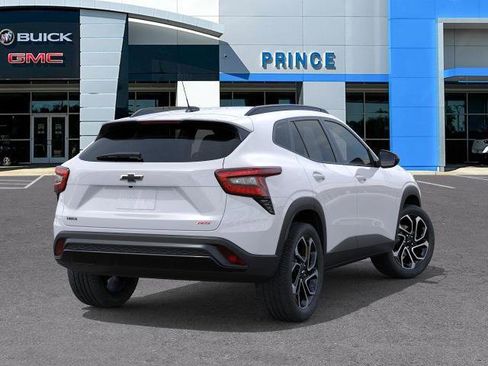 New 2026 Chevrolet Trax RS image 4