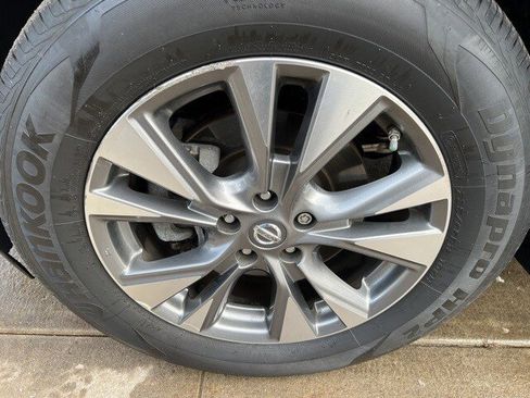 Used 2017 Nissan Murano SL image 9