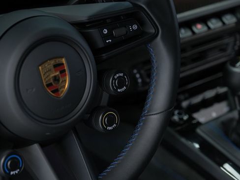 Used 2025 Porsche 911 GT3 RS w/ Weissach Package RWD image 20