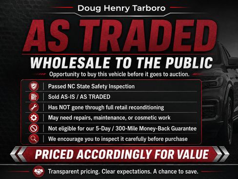 Used 2016 Dodge Challenger SXT RWD image 3