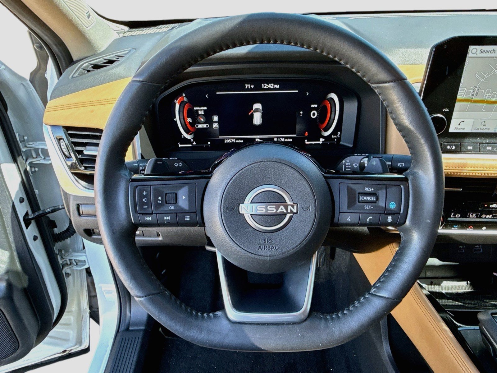 Used 2023 Nissan Rogue Platinum w/ Platinum Premium Package AWD/4WD image 12