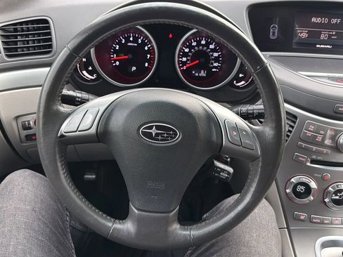 Used 2013 Subaru Tribeca Limited w/ PWR Moonroof Pkg image 10