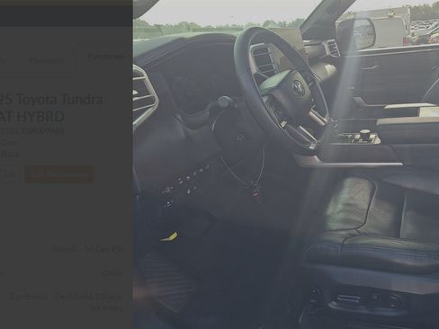 Used 2025 Toyota Tundra Platinum AWD/4WD image 5